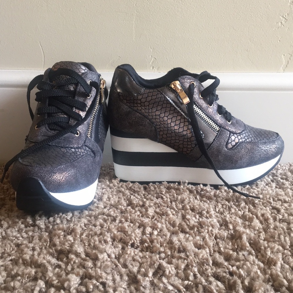 Women’s high wedge sneakers Moca By Step Up Shoes